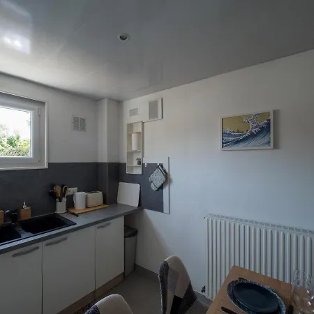 Holiday home Sakura -maisonnette Gare Giverny *